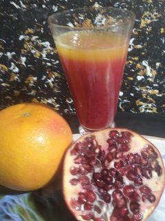 صورة لوصفة عصير الرمان مع البرتقال