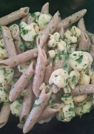 Foto di Penne integrali gamberetti e rucola