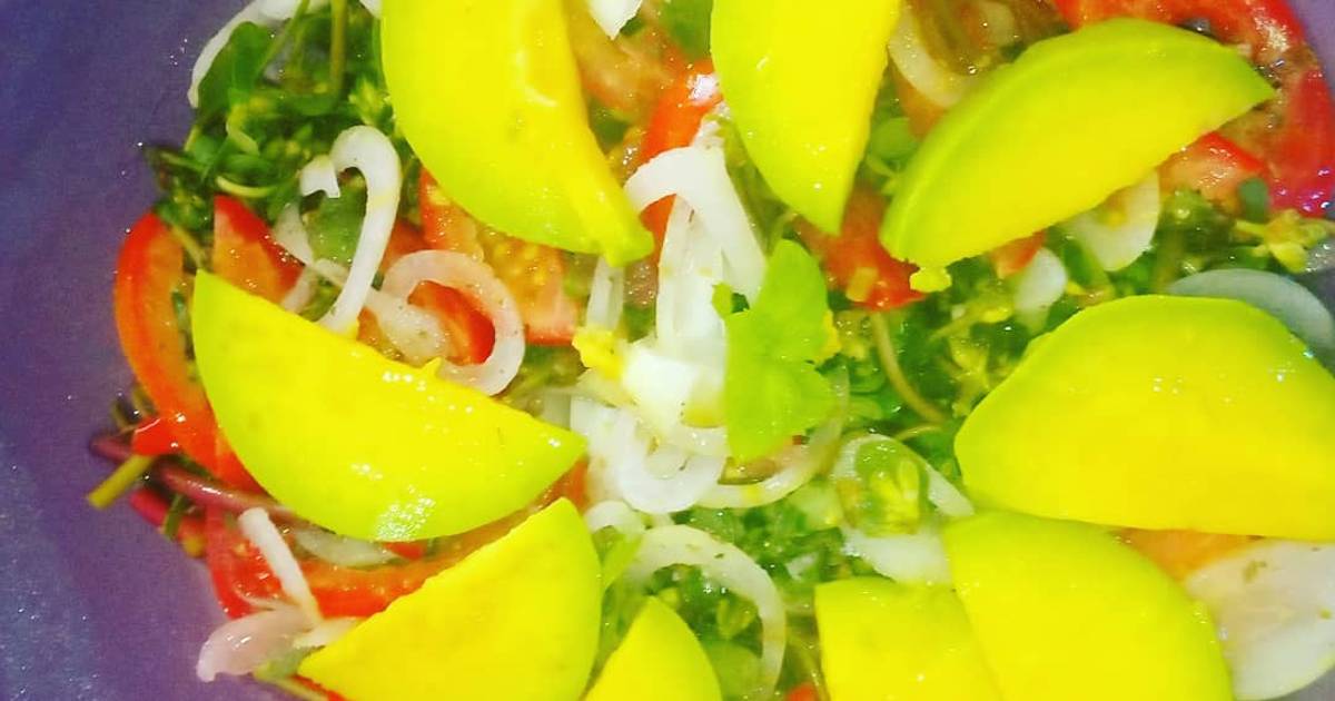 Ensalada de Verdolaga con aguacate Receta de Jessie Medina- Cookpad