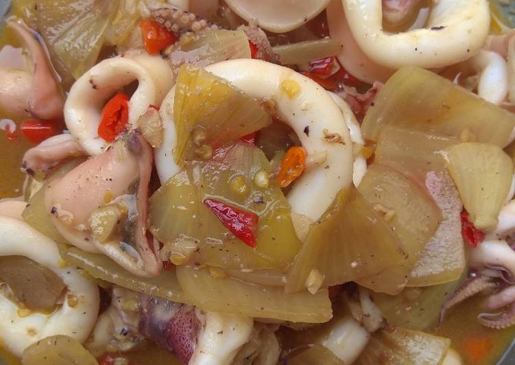 Bagaimana Membuat Cumi Saus Tiram Pedas Lezat