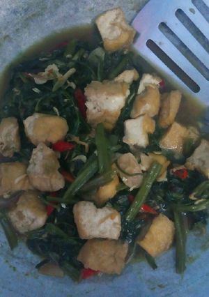 Foto resep Tumis Kangkung rumahan #SiapRamadan
