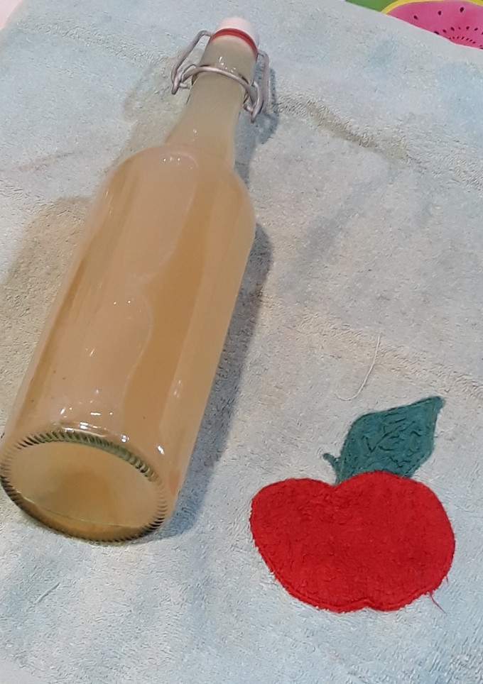 Una foto de Infusión de jengibre, canela y menta con zumo de limón