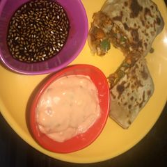 A picture of Momos Paratha.