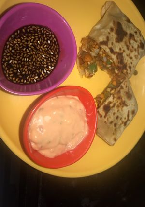A picture of Momos Paratha.