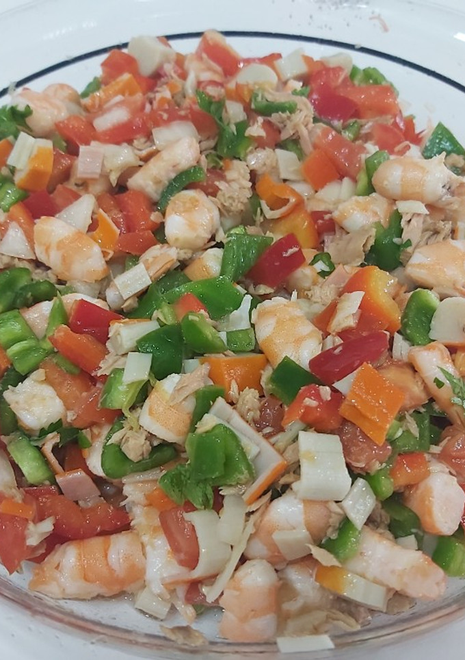 Una foto de Salpicón de marisco 🦐🦐