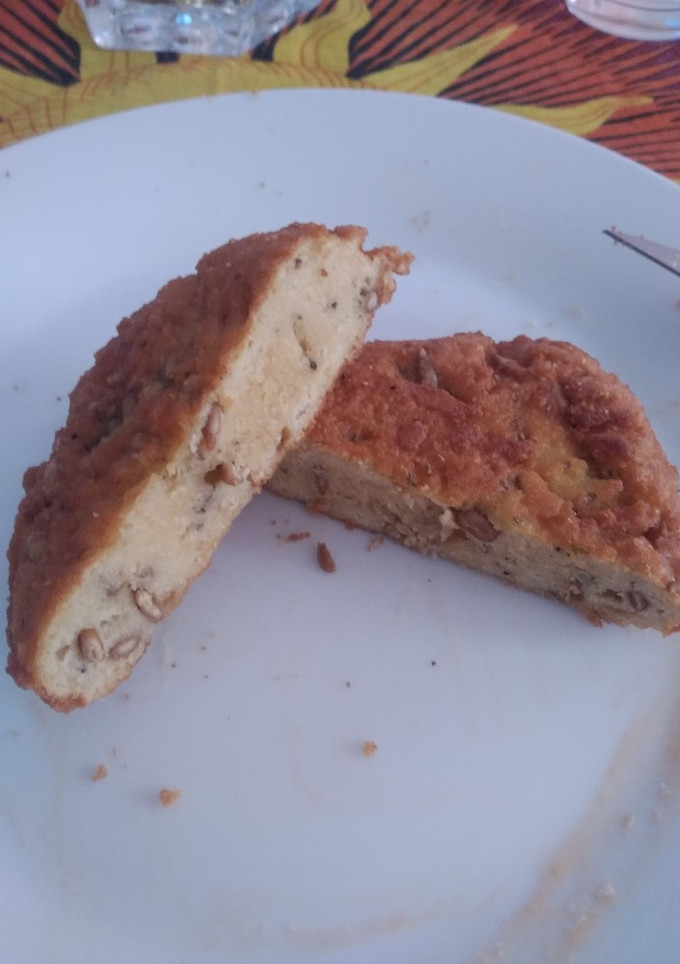 Una foto de Tortilla de pan y pipas