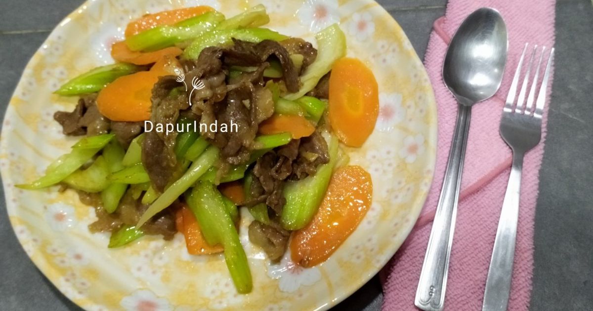 Resep Beef Slices Oseng Batang Sledri oleh Indah Noor Leliyah Leni ...