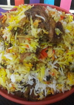 A picture of Chicken Dum Biryani.