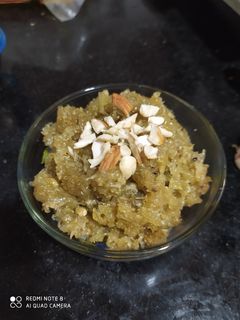 लौकी का हलवा (Lauki ka halwa recipe in Hindi) रेसिपी मुख्य फोटो