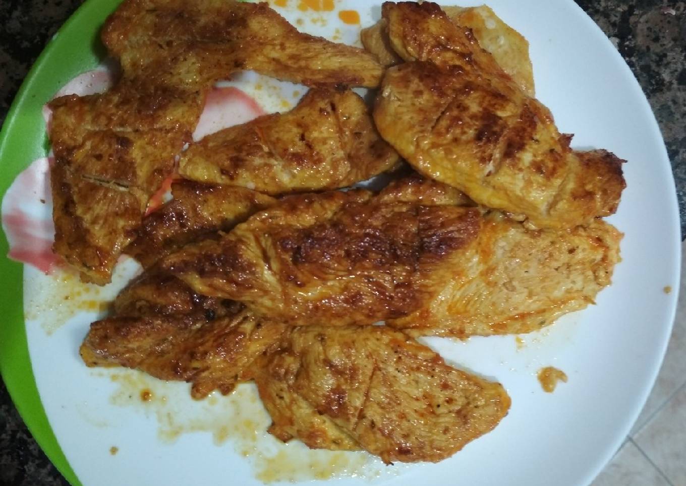 Pechuga de pollo marinado al limón