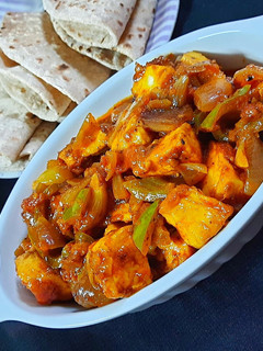 ड्राई कड़ाही पनीर(dry kadhai paneer recipe in hindi) रेसिपी मुख्य फोटो