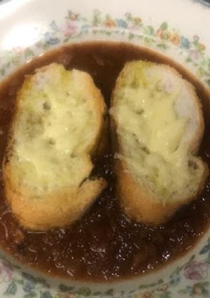 Una foto de SOPA DE VINO 🍷