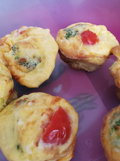 Una foto de Muffins de brócoli