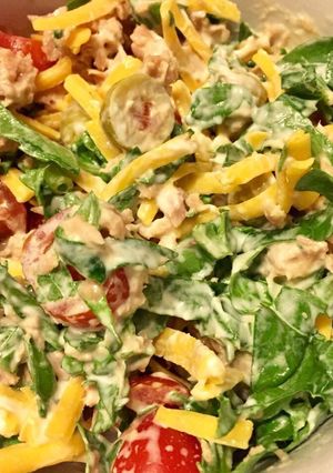 Una foto de Ensalada fresca de atún