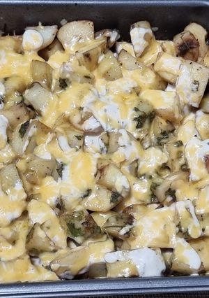 A picture of Cheesy Ranch Potatoes.