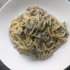 A picture of Creamy Spinach and Spaghetti.