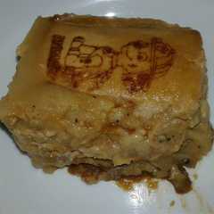 Una foto de Tarta rápida de galletas con caramelo