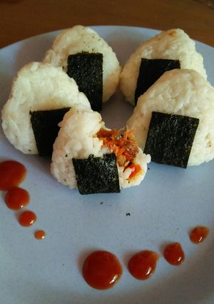 Foto resep Onigiri Mini isi sambel goreng ayam suwir