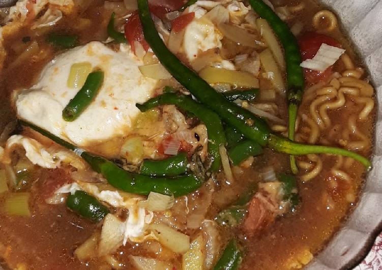 Mie sehat cabe hijau keriting