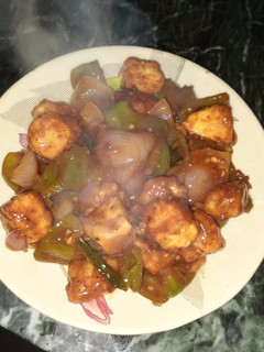 क्रंची चिल्ली पनीर (crunchy chilli paneer recipe in Hindi) रेसिपी मुख्य फोटो