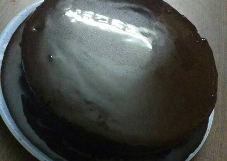 Chocolate ganache cake