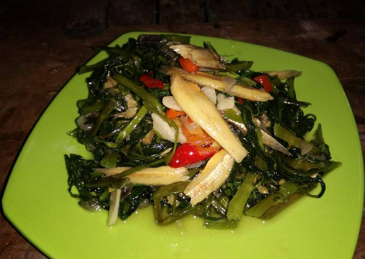 Resep Cah kangkung teri asin Anti Gagal