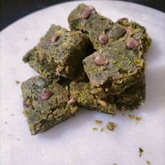 A picture of Matar burfi.