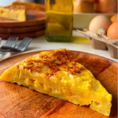 A picture of Spanish 🇪🇸 / Potato Omelette!! 🥔🧅🍳.
