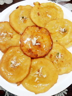 A picture of Mango malai malpua.