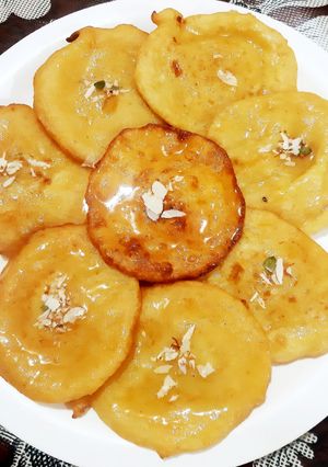 A picture of Mango malai malpua.