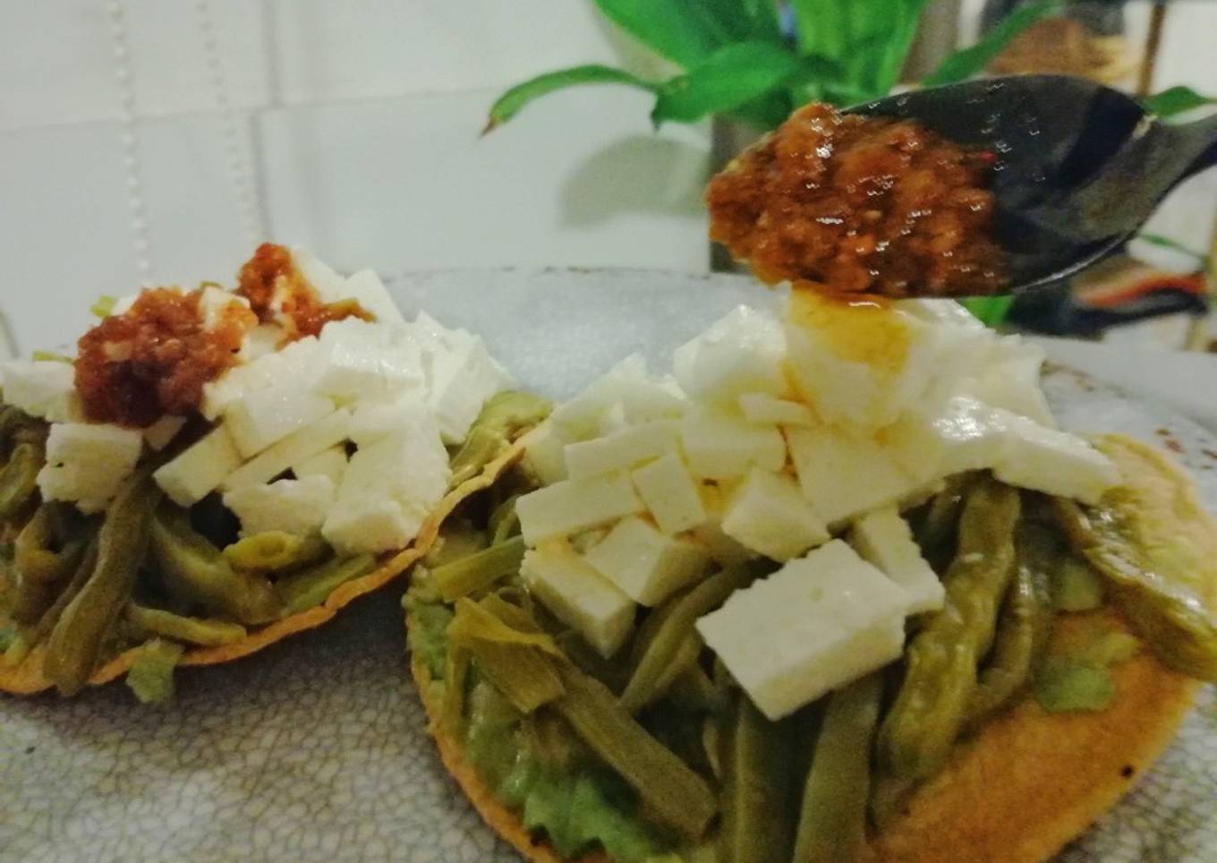 Tostadas ligeras en freidora de aire para cenar馃尞