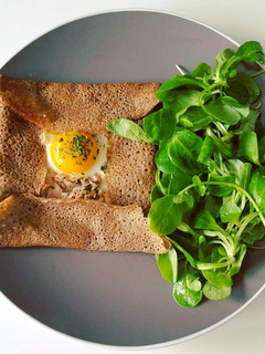 Foto de Galette de sarraceno com atum e ovo