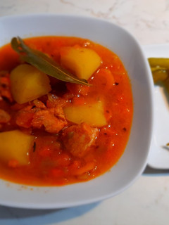 Una foto de Patatas con carne