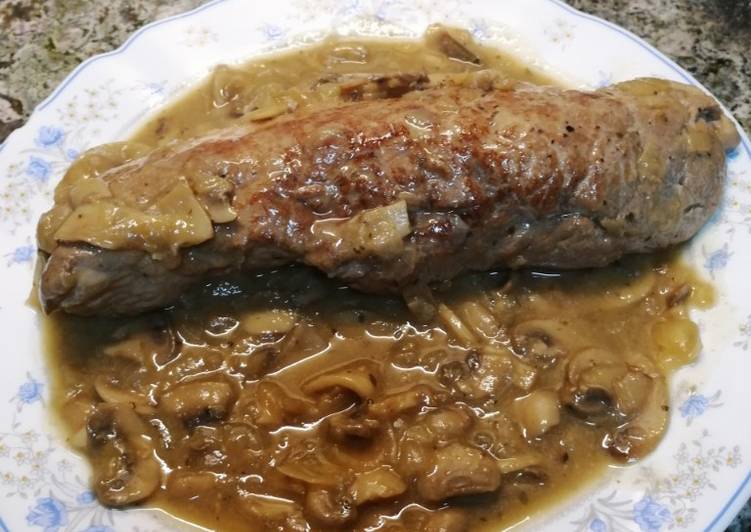 Solomillo de cerdo con salsa de champiñones y cerveza