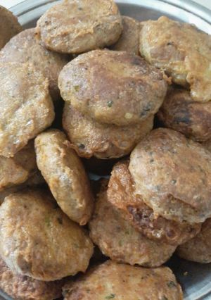 A picture of Beef shami kebabs.