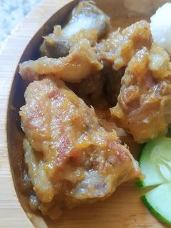 Hình của món Sườn om dứa.