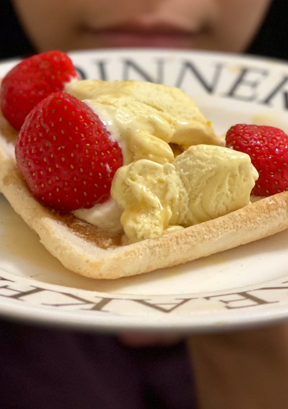 A picture of Easy Maple Bread Toast with Strawberry and Vanilla Ice Cream.