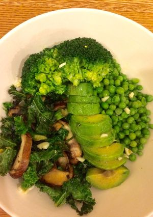 Una foto de Ensalada just green