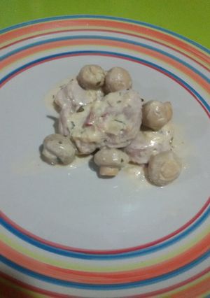 Foto principal de Solomillo de cerdo con salsa de champiñones con Thermomix