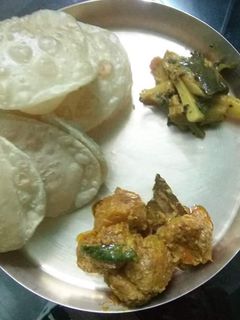 ময়দার খাস্তা লুচি(maidar khasta luchi recipe in bengali) রেসিপির প্রধান ছবি