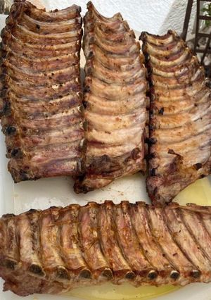 Una foto de Costillas de cerdo a la brasa