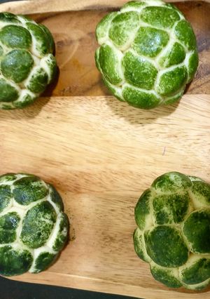 A picture of Cashew Custard Apple.