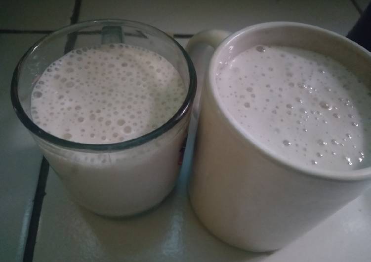 Banana milky smoothies