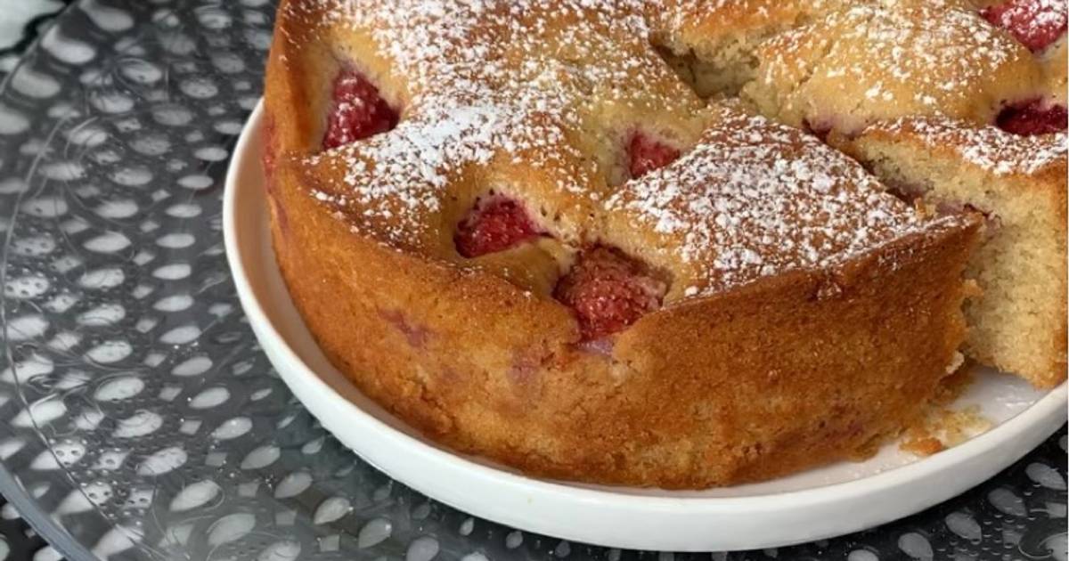 Gâteau moelleux aux fraises de les douceurs de candice - Cookpad