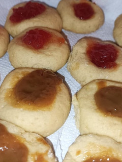 Una foto de Ojitos de membrillo y dulce de leche fáciles