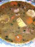 Sopa de lentejas y cerdo
