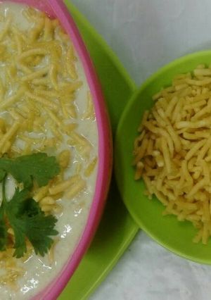 A picture of Spicy Minty Sev Raita.