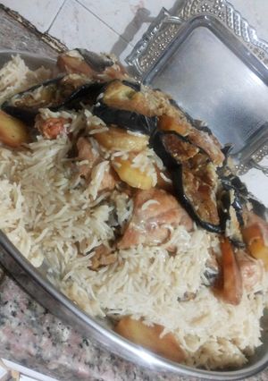 صورة لوصفة مقلوبة بأذنجان