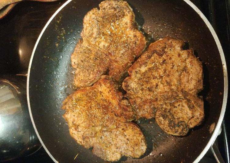 Step-by-Step Guide to Prepare Homemade Sage Pork Chops with Preserve Sauce