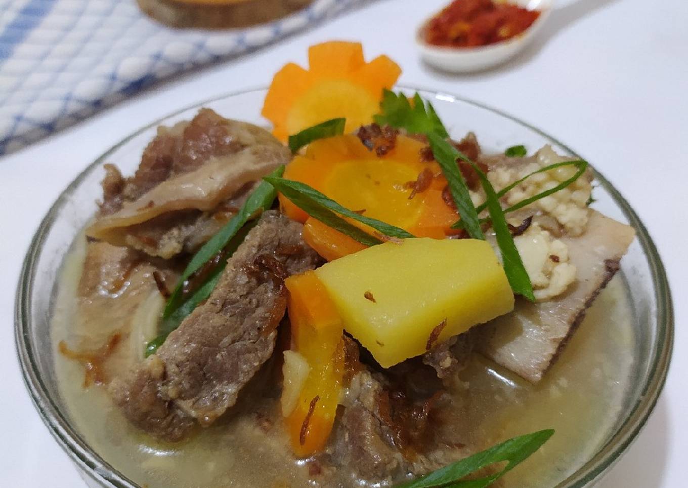 Soup daging dan iga sapi